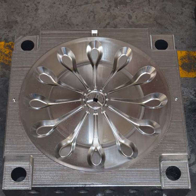 一次性勺子模具及產(chǎn)品