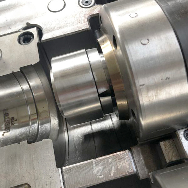 三通模具及產(chǎn)品